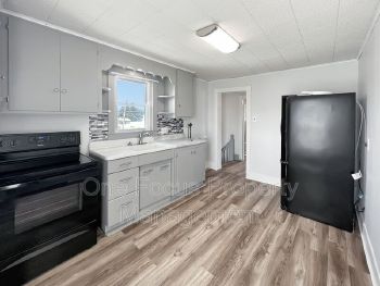 Stunning 1BR/1BA - $695/month - 1 Pet Friendly! property image