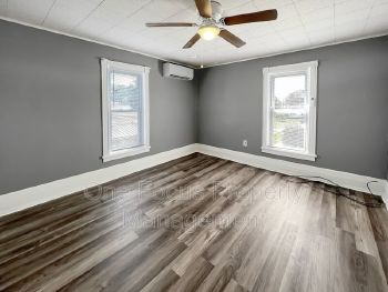 Stunning 1BR/1BA - $695/month - 1 Pet Friendly! property image