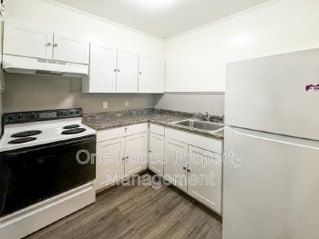 PENDING LEASE: NOT ACCEPTING APPLICATIONS property image