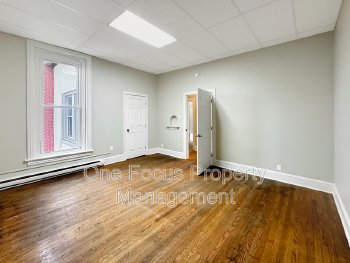 Spacious 3rd Floor 2BR/1BA - $695/month - College Students Welcome for Immediate Move In! property image