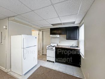 Cozy 1BR/1BA - $495/month - Some Utilities Included! property image