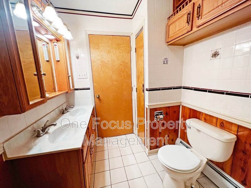 2734 Dove Street property image