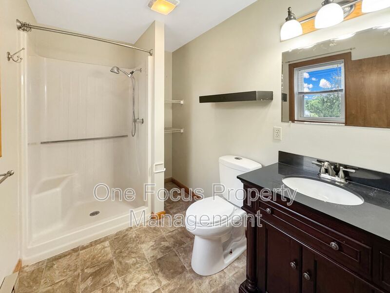 Massive 4BR/3BA Single Family Home - Up to 2 pet welcome! property image