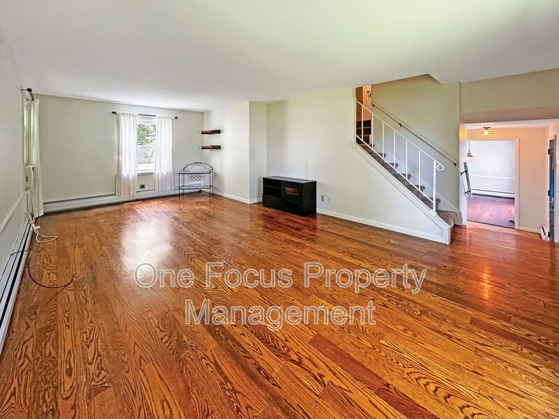 1031 Avenue D property image