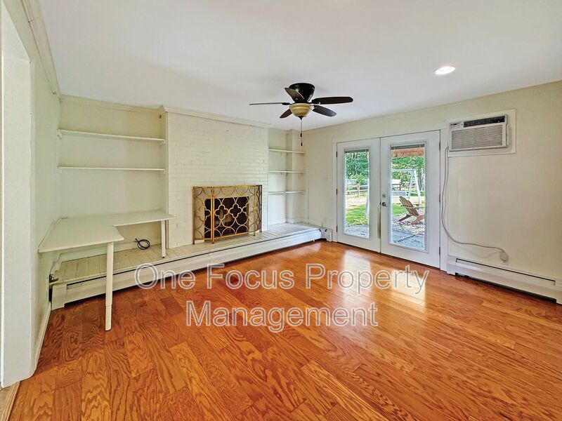 1031 Avenue D property image