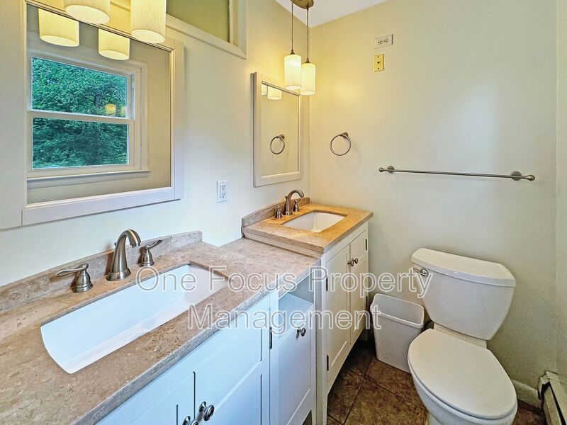 1031 Avenue D property image
