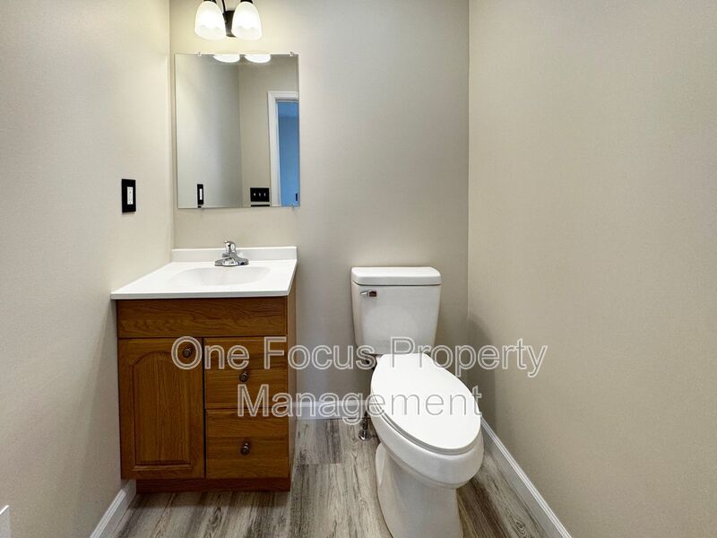 Modern and Cozy 2BR/1.5BA - Up to 2 pets under 40lbs. welcome! property image