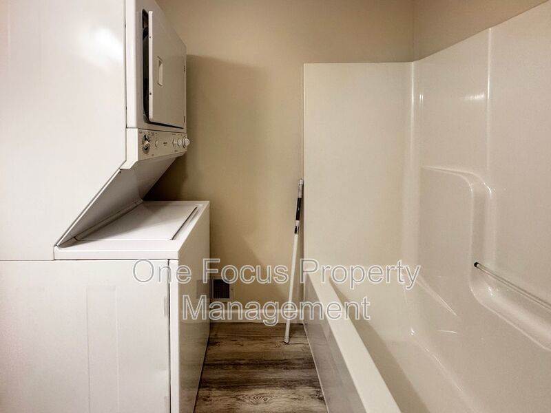 Modern and Cozy 2BR/1.5BA - Up to 2 pets under 40lbs. welcome! property image