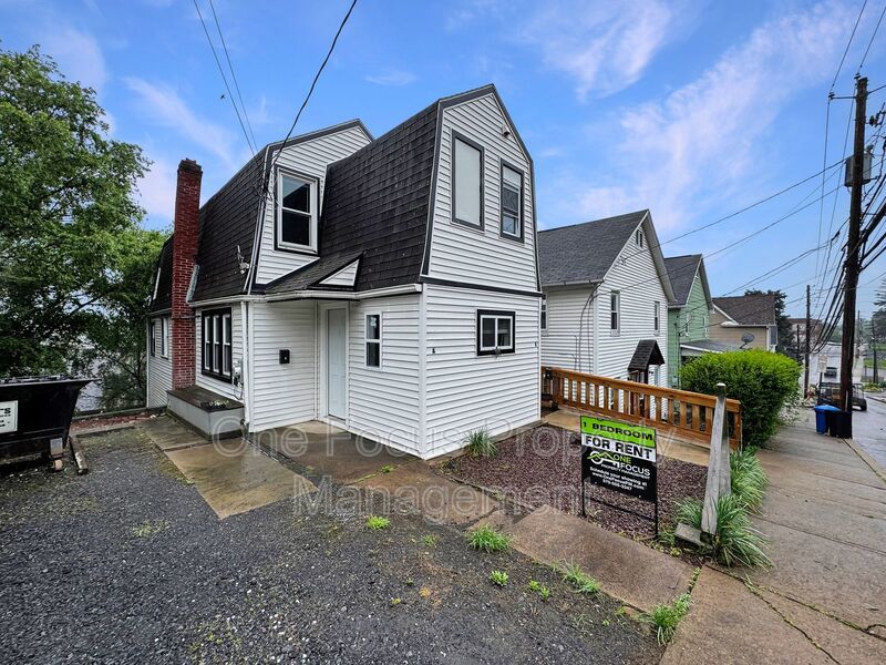 ALL UTILITIES INCLUDED 1BR/1BA - Up to 2 Cats Welcome! property image