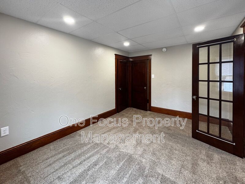 Cozy and Bright 2BR/1BA - 1 cat welcome! property image