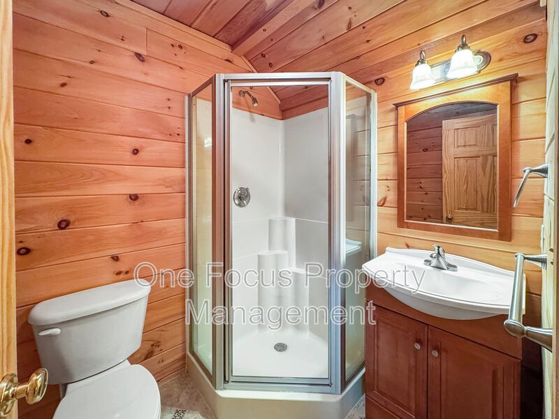 Magnificent 3BR/4.5BA Log Home! - 2 pets welcome/no weight limit! property image