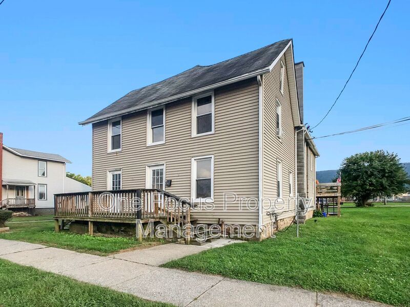 Available for Tours after 7.1! Cozy Studio - 1 Pet Under 25 lbs. Welcome! property image