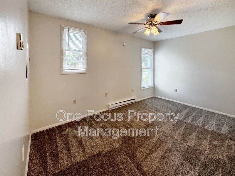 Available for Tours after 7.1! Cozy Studio - 1 Pet Under 25 lbs. Welcome! property image