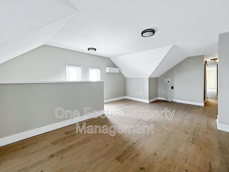 Lovely, and Spacious Second Floor - 3BR/2BA - Up to 2 Pets Welcome Under 40 lbs. property image