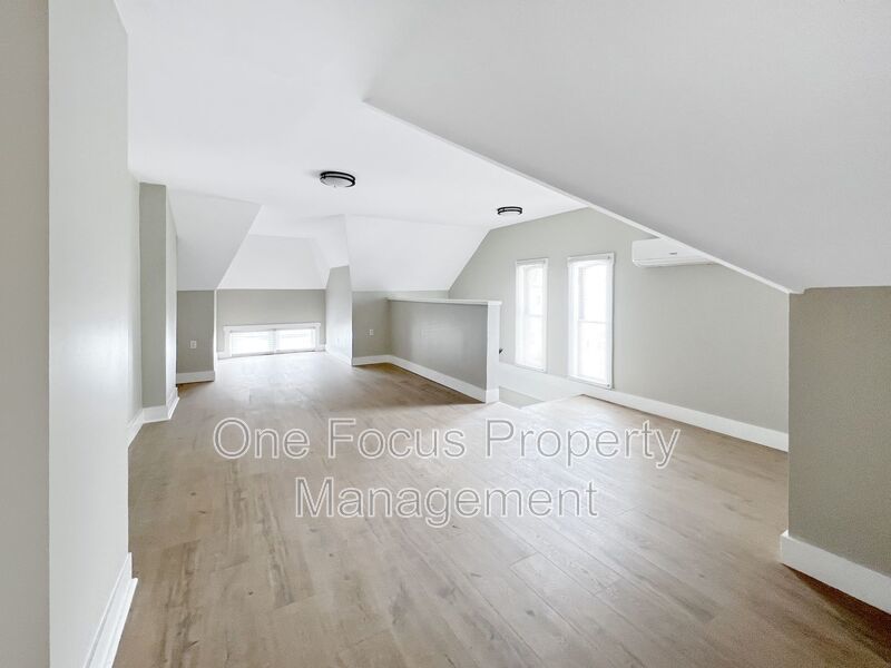 Lovely, and Spacious Second Floor - 3BR/2BA - Up to 2 Pets Welcome Under 40 lbs. property image