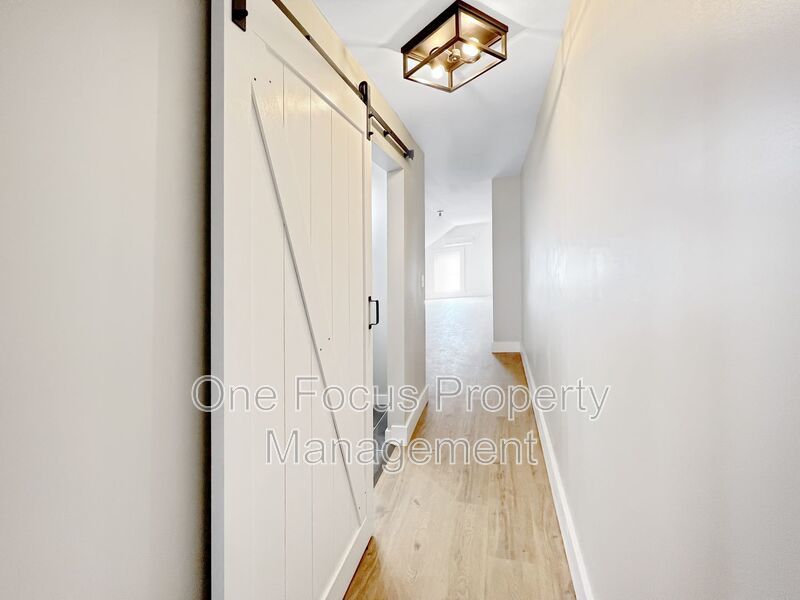Lovely, and Spacious Second Floor - 3BR/2BA - Up to 2 Pets Welcome Under 40 lbs. property image