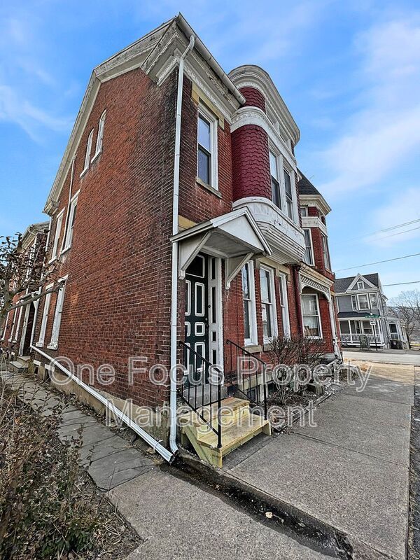 Lovely, and Spacious Second Floor - 3BR/2BA - Up to 2 Pets Welcome Under 40 lbs. property image