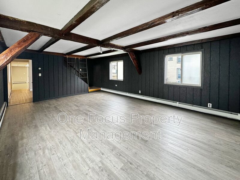 Lovely 3BR/1.5BA Single Family Home - Up to 2 Pets Under 40 lbs. Welcome! property image