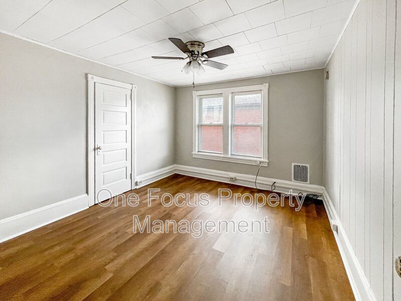 Stunning and Updated 3BR/1BA Duplex - Up to 2 pets welcome under 50#! property image