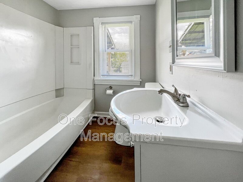 Stunning and Updated 3BR/1BA Duplex - Up to 2 pets welcome under 50#! property image
