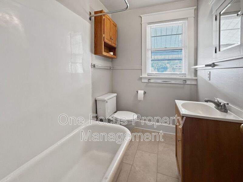 Cozy 3BR/1BA with a 2 Car Garage! property image