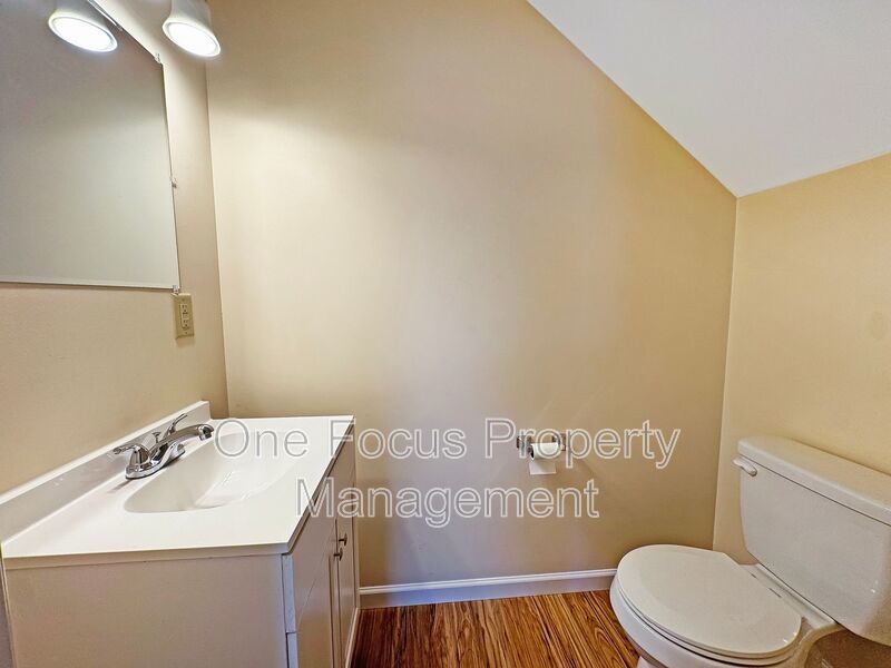 Cozy and Updated 2BR/1.5BA - 2 pets welcome! property image