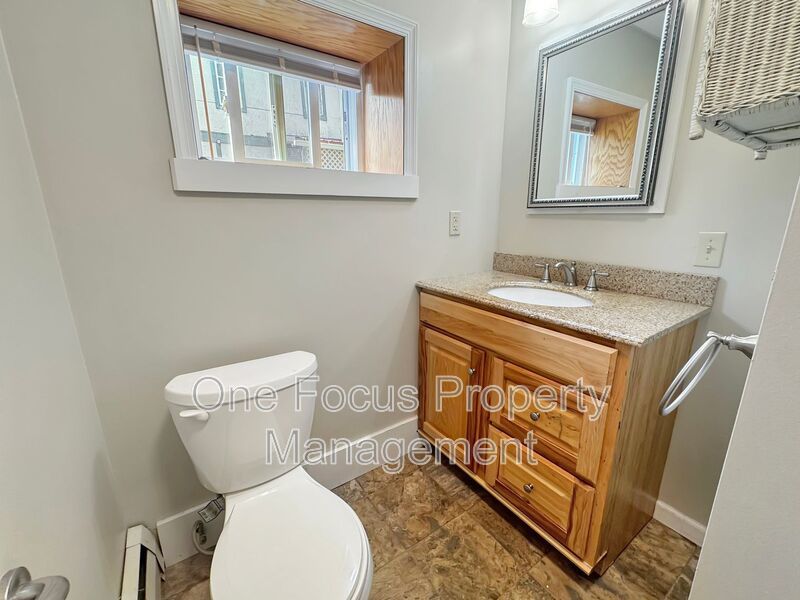 Stunning 1BR/1BA - 1 pet under 20 lbs welcome! property image