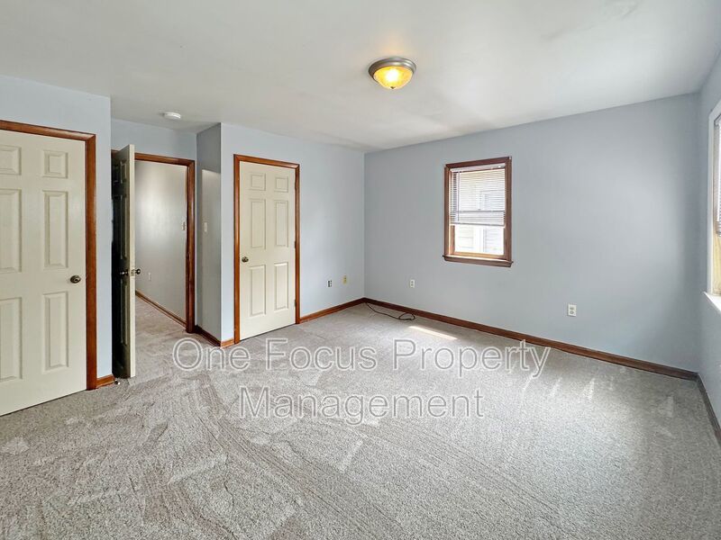 Beautiful 2BR/1BA Duplex - 2 pets welcome! property image