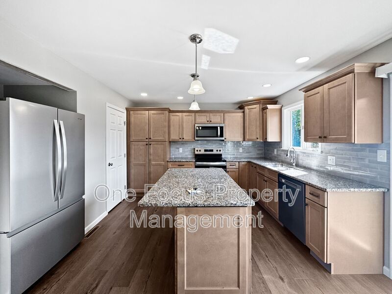 Stunning 3BR/1.5BA Townhouse! property image