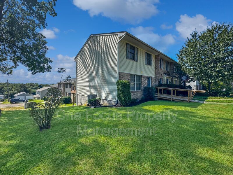 Stunning 3BR/1.5BA Townhouse! property image