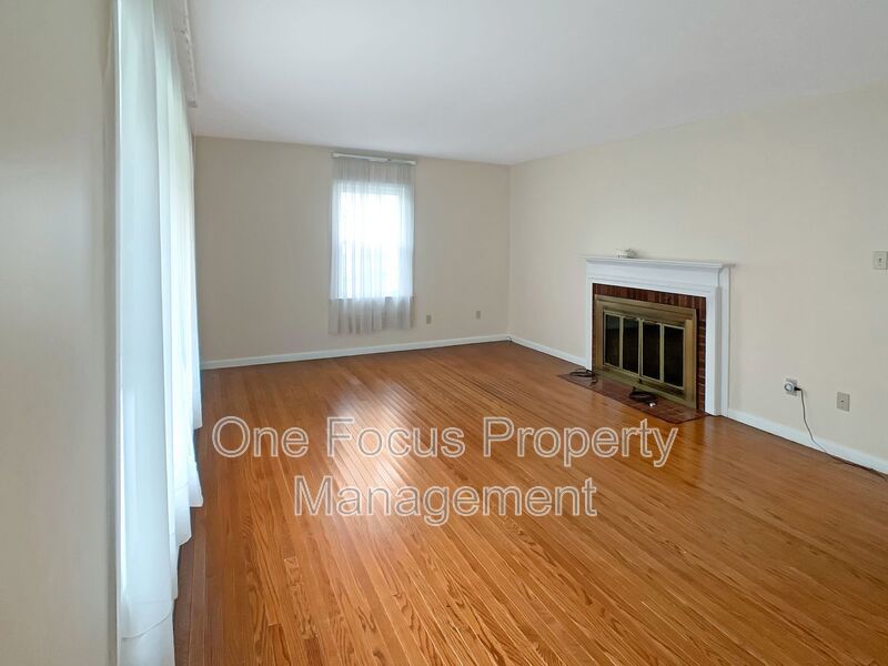 Spacious 3BR/2BA SFH - Up to 2 Pets Under 50 lbs. Welcome! property image