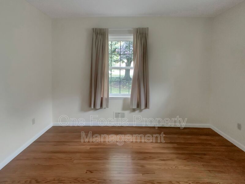 Spacious 3BR/2BA SFH - Up to 2 Pets Under 50 lbs. Welcome! property image