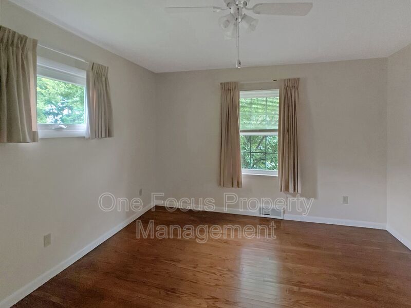 Spacious 3BR/2BA SFH - Up to 2 Pets Under 50 lbs. Welcome! property image