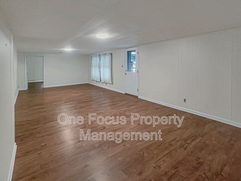 Spacious 3BR/2BA SFH - Up to 2 Pets Under 50 lbs. Welcome! property image