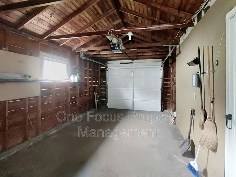 Spacious 3BR/2BA SFH - Up to 2 Pets Under 50 lbs. Welcome! property image