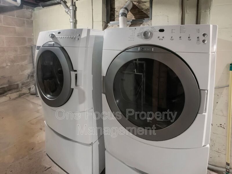 Spacious 3BR/2BA SFH - Up to 2 Pets Under 50 lbs. Welcome! property image