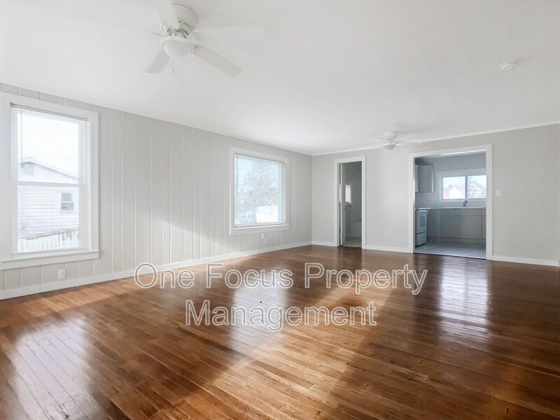 2BR/1BA Single Level SFH - 1 Pet Welcome Under 30 lbs. property image