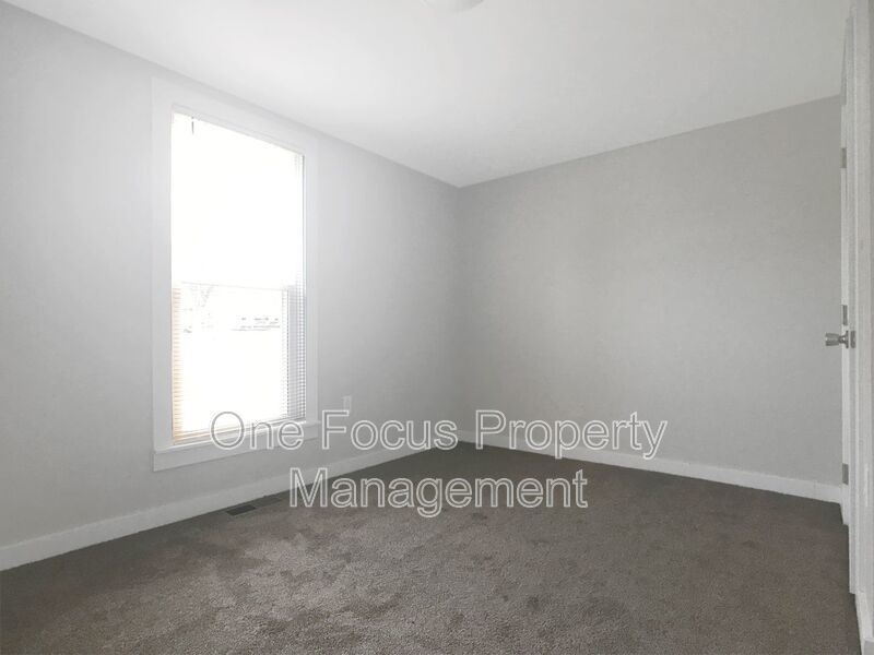 2BR/1BA Single Level SFH - 1 Pet Welcome Under 30 lbs. property image