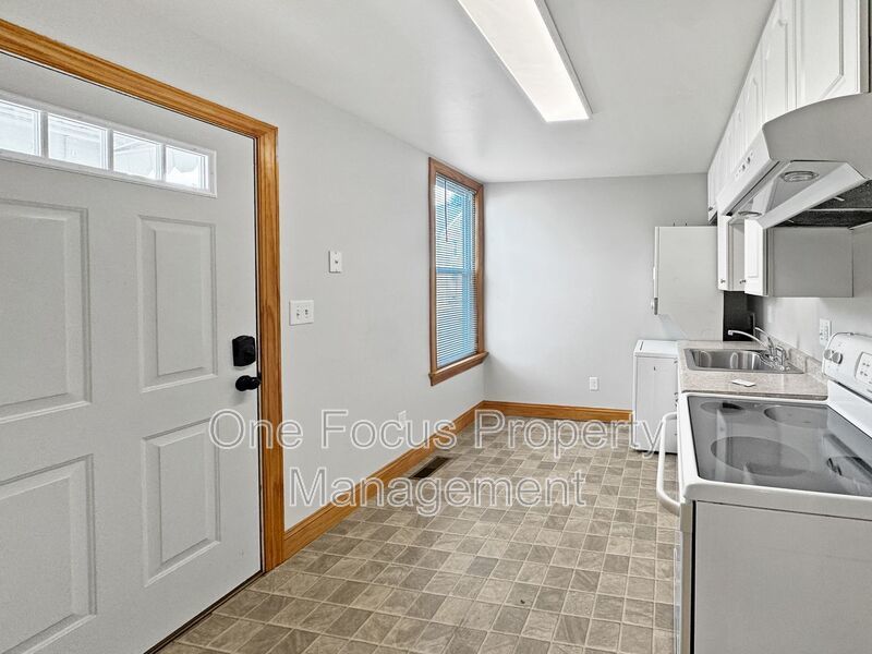Cozy First Floor 1BR/1BA - Up to 2 Cats Welcome! property image