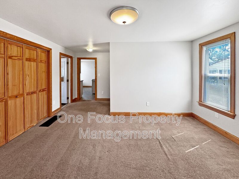 Cozy First Floor 1BR/1BA - Up to 2 Cats Welcome! property image