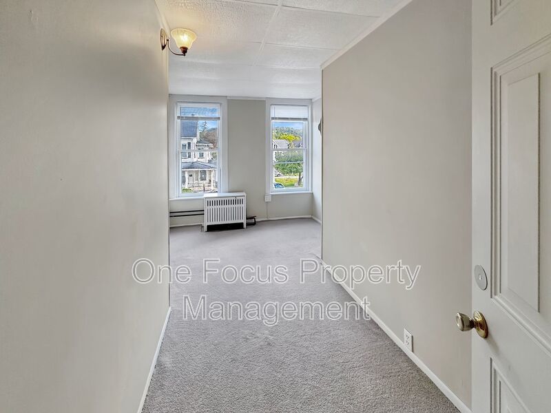 Second Floor 1BR/1BA ALL UTILITIES INCLUDED!!! property image