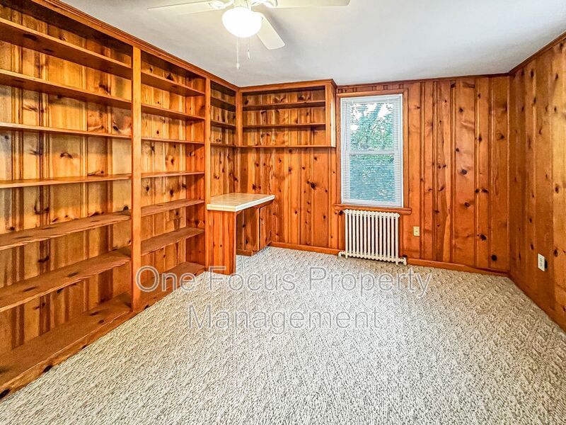 Beautiful 3BR/1.5BA SFH - 2 Pets Welcome. No Weight Restrictions! property image