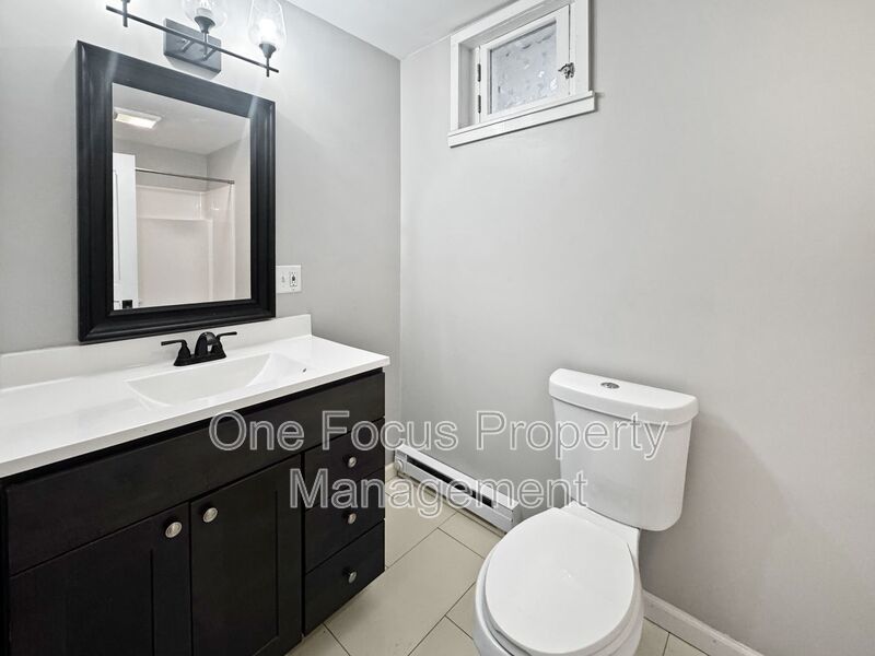 Modern 1BR/1BA - Up to 2 pets under 100 lbs. welcome! property image