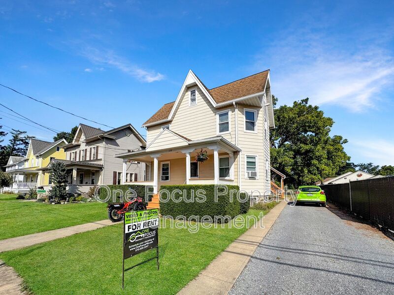 Cozy and Bright Second Floor 1BR/1BA property image