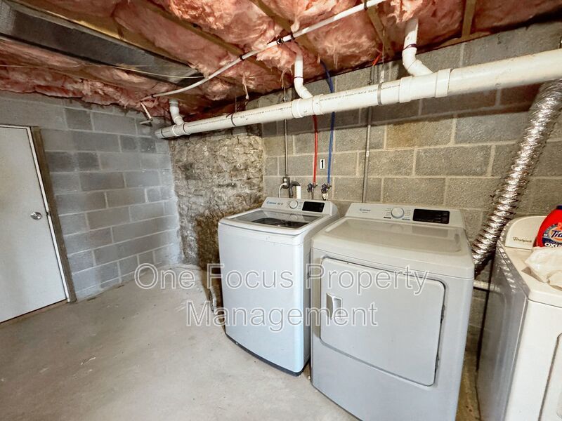Available 9.15.2026! 2BR/1.5BA - Up to 2 pets welcome! property image