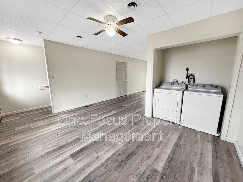 Spacious 4BR/2.5BA - Up to 2 pets under 50 lbs. welcome! property image