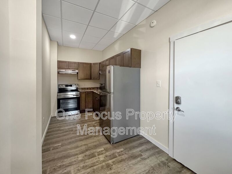 HEAT INCLUDED! Second Floor 1BR/1BA - Cats Welcome! property image