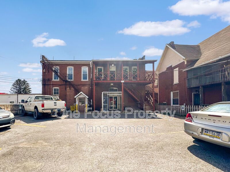 HEAT INCLUDED! Second Floor 1BR/1BA - Cats Welcome! property image