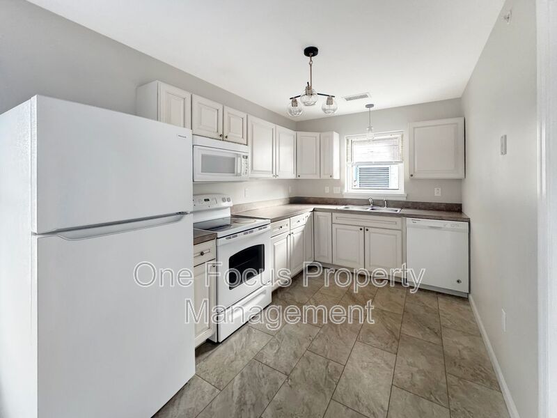 1- Bedroom apartment Available now!! Refunded application fee upon approval! property image