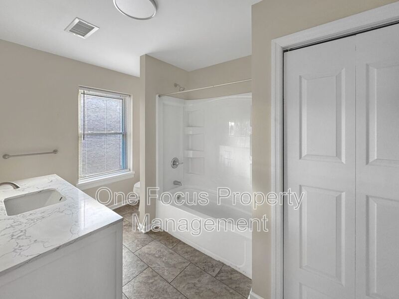 1- Bedroom apartment Available now!! Refunded application fee upon approval! property image